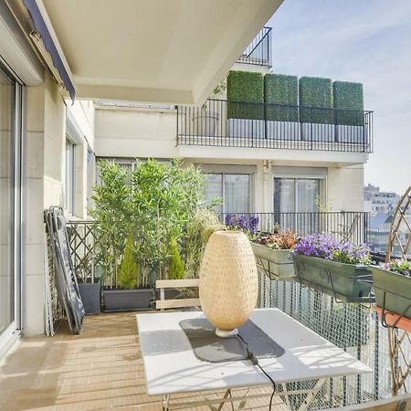 Charming Apartment With Terrace By Weekome Parigi Esterno foto