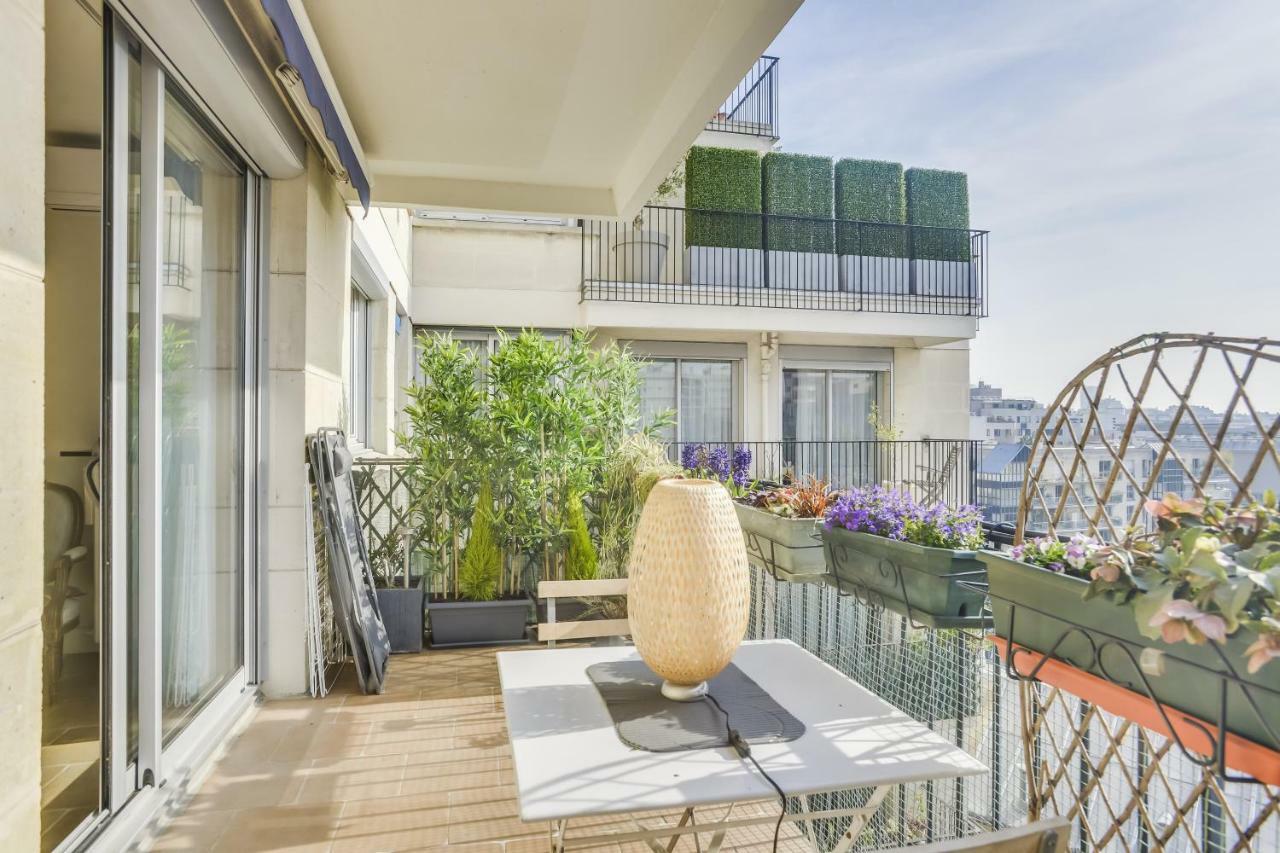 Charming Apartment With Terrace By Weekome Parigi Esterno foto