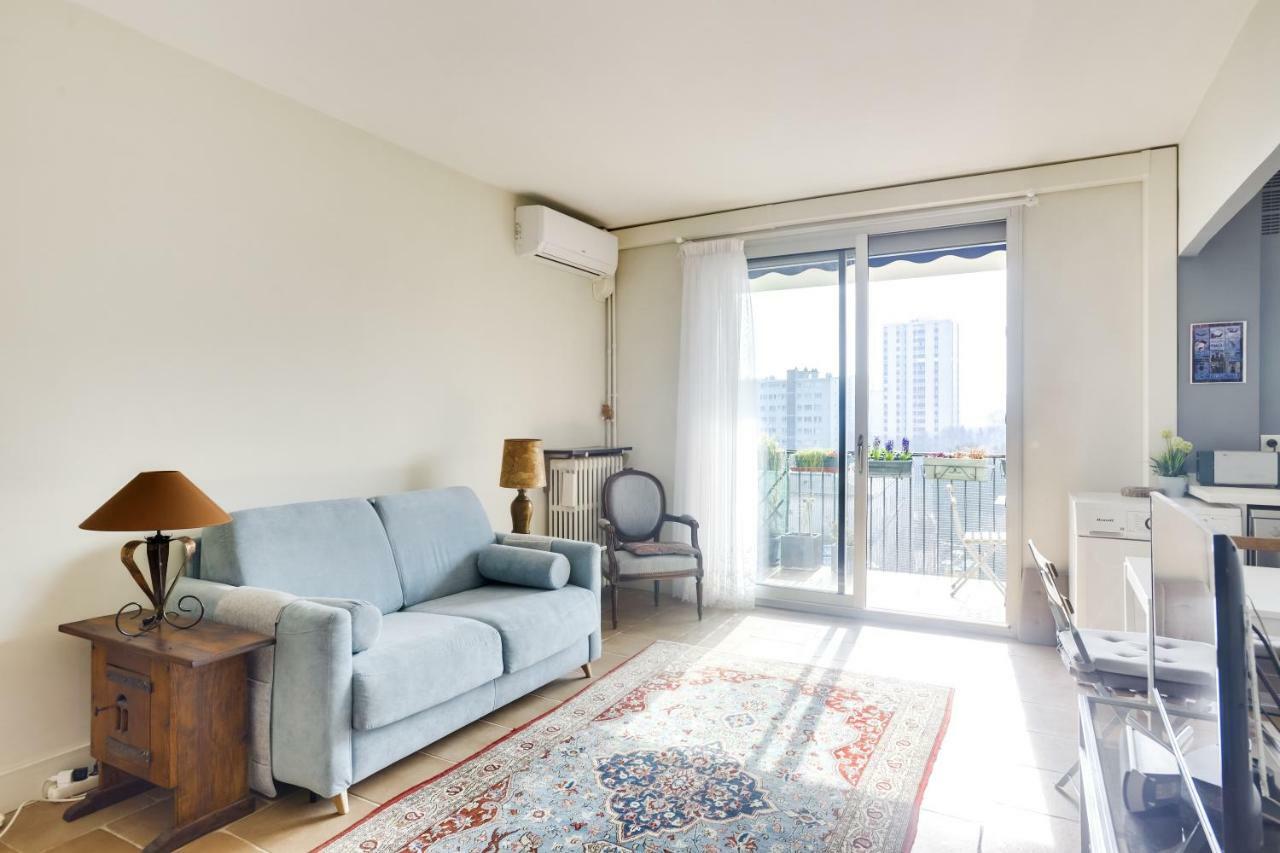 Charming Apartment With Terrace By Weekome Parigi Esterno foto