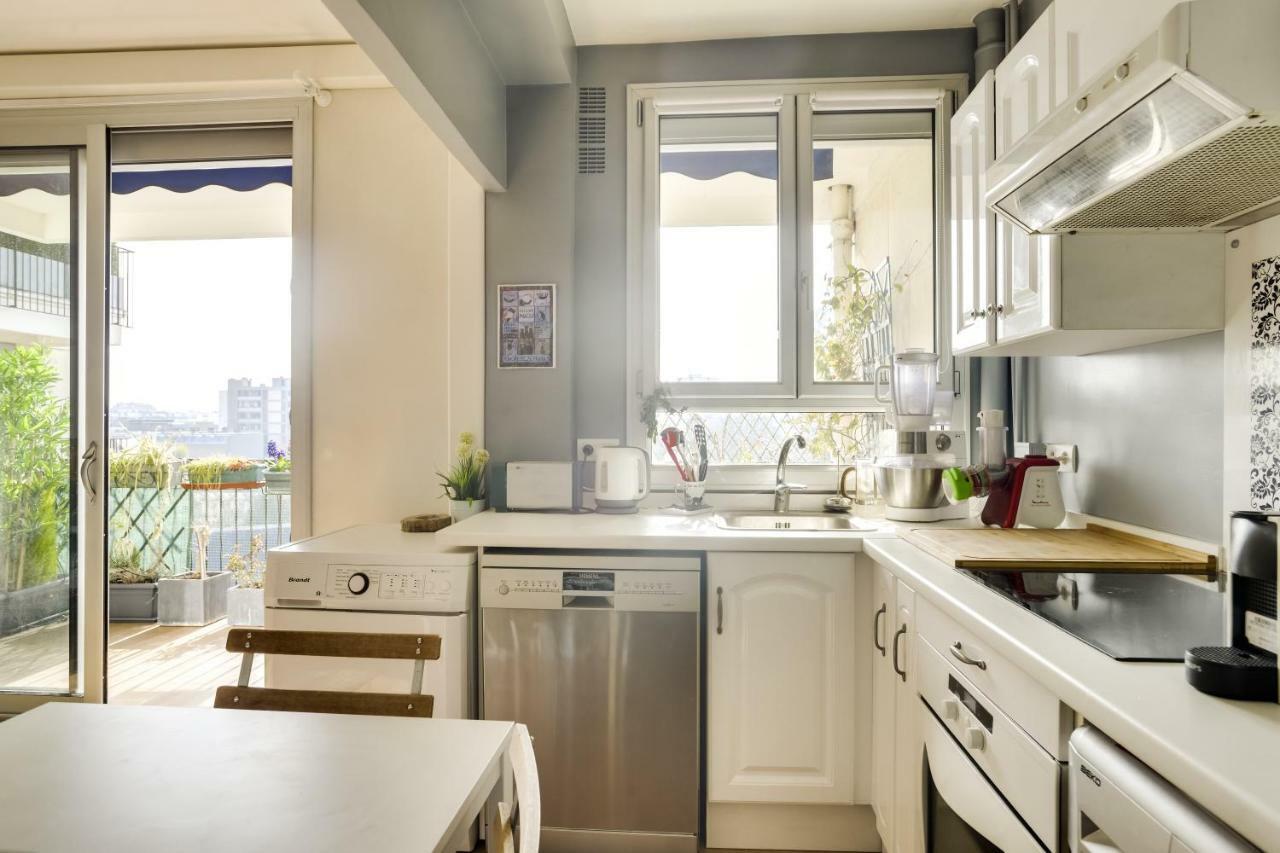 Charming Apartment With Terrace By Weekome Parigi Esterno foto
