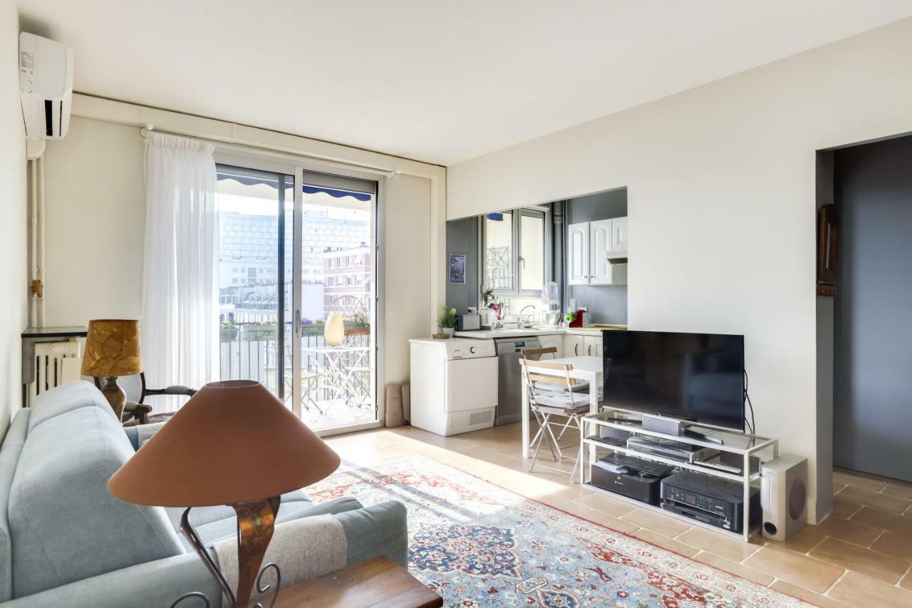 Charming Apartment With Terrace By Weekome Parigi Esterno foto